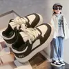 Zapatillas Deportivas para Niños 2026 Primavera Estilo Coreano Zapatos Deportivos para Niños y Niñas Zapatos Blancos Casuales Suela Suave Cómodo Transpirable para Niños Mayores
