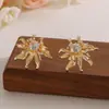 Pendientes de Botón de Flor Metálica 3D, Moda Minimalista de Alta Gama, Pendientes de Personalidad Única, Populares en Douyin, Pendientes para el Trabajo para Mujer