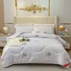 Nueva colcha de lana gruesa de otoño e invierno, núcleo de colcha cálido de regalo, colcha de primavera y otoño para camas individuales y dobles, colcha de dormitorio, hecha a medida por el fabricante