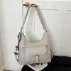 2026 Nuevo Bolso de Mano para Mujer Bolso de Hombro Bolso Cruzado Múltiples Colores Disponibles Moderno Versátil Decoración con Colgante Bolso de Mujer