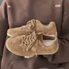 Zapatos de hombre 2026 otoño nuevos populares zapatos de carreras deportivos casual versátiles retro zapatos de entrenamiento alemanes suela blanda zapatos de estudiante modernos