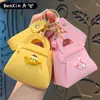 Porta-moedas de Couro Fofo Sanrio Chaveiro Acessório para Mochila Pingente Porta-cartões Estojo para Fones de Ouvido Chaveiro Pequeno Presente