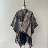 Chal de capa con borlas grises de alta calidad vintage para mujer, cárdigan grueso de imitación cachemir para otoño e invierno, adecuado para viajar como capa o bufanda