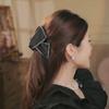 Novo Clipe de Garra de Pérola Celebridade da Internet Feminino Simples Presilha de Cabelo Retrô Francês Clipe de Tubarão de Alta Qualidade Atacado