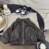 Jaqueta de Couro Infantil 2026 Outono Novo Estilo Roupas de Outono para Meninos Jaqueta Moderna e Cool para Bebês Moda Masculina Top Estiloso