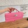 Bolso de Mano Cuadrado Pequeño Elegante de Gama Alta 2026 Bolso Clásico de Lujo Ligero para Mujer Moda Retro Tendencia Versátil Bolso de Hombro Cruzado