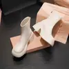 Botas brancas curtas para mulheres com solas plataforma, que aumentam a altura, elásticas, botas emagrecedoras, botas Martin emagrecedoras