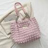 Bolso de hombro plisado simple de moda suave para mujer 2023 Verano nuevo estilo occidental bolso de axila bolso tote para ir al trabajo moda