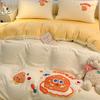 Conjunto de Roupa de Cama Quatro Peças em Algodão Lavado Bordado Fresco e Simples, Ultra Macio, Adequado para Dormir Nu, Inclui Lençol de Cima, Capa de Edredom e Lençol de Elástico, Conjunto de Três Peças para Estudantes