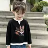 Camiseta elegante de manga larga para niña, nuevo modelo de primavera y otoño, con textura de gofre, efecto de dos piezas, top básico versátil y moderno para niños mayores