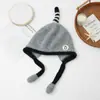 Novo Chapéu de Tricô Fofo e Adorável para Bebês e Crianças, Outono e Inverno, Chapéu de Lã Macio de Pinguim, Chapéu Quente e à Prova de Vento com Proteção para Orelhas
