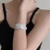 Pulsera ancha de metal con textura irregular de estilo minimalista para mujer, única y moderna, de nicho y simple, accesorio de mano versátil