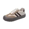 WS-W619 Zapatillas de Entrenamiento Alemanas de Suela Gruesa de Primavera para Mujer, Estilo Retro de Hong Kong, Nicho Popular, Versátiles, de Punta Redonda, Casual