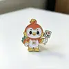Insignias Metálicas Personalizadas, Escudos Escolares Hechos a Medida, Souvenirs Turísticos para Lugares Pintorescos, Souvenirs Culturales y Creativos Pintados con Esmalte