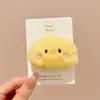 Broche de pelúcia fofo de desenho animado para mulheres, perfeito para outono e inverno, um acessório fresco e estiloso para bolsas, doce e simples, versátil e ideal para roupas e acessórios DIY