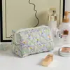Nova Bolsa de Maquiagem Acolchoada Floral Feminina Necessaire de Viagem Portátil Bolsa de Armazenamento para Cosméticos Batom Carteira