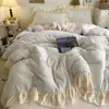 2026 Novo Conjunto de Quatro Peças Outono e Inverno Quente Leite Fleece Burnout Renda Francesa Uso Doméstico Conjunto de Quatro Peças de Inverno Espesso Macio