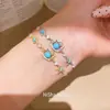 Pulsera Colgante Gatito Pequeño de Circonia Chapada en Oro Real de 14K Lujo Ligero Sensación de Alta Gama Pulsera de Nicho Joyería de Mano Exquisita y Sencilla para Mujeres