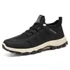 Nuevos zapatos de primavera para hombre, zapatos de senderismo para exteriores, resistentes al desgaste, antideslizantes, deportivos, transpirables, sin olor, zapatos de seguridad para trabajo transfronterizo
