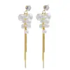 Brinco de Franja de Pérola Luxuoso Luz Dourada 2026 Novo Estilo Popular Brincos Elegantes de Alto Padrão Design de Nicho Acessórios de Orelha