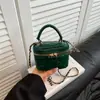 Bolsa Transversal Acolchoada Ins para Mulheres 2026 Nova Tendência Moda Bolsa de Mão Bolsa Caixa Acolchoada com Corrente Bolsa de Ombro de Nicho