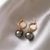 Pendientes de Perla Gris Hebilla Francesa para Oreja de Mujer Diseño de Nicho Pendientes Distintivos Lujo Ligero Clavos para Oreja de Gama Alta