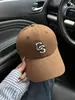 2025 Nueva Gorra de Béisbol de Mezclilla Clara Lavada Estilo Retro Americano para Mujeres Bordado de Pareja Dulce Fresca Chica Caliente Gorra de Pico de Pato