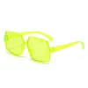 Gafas de sol cuadradas simples con montura grande estilo coreano para mujer Gafas de sol de moda transfronterizas europeas y americanas Gafas de sol anti-UV para hombre y mujer