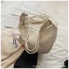 Bolsa de Mão Pequena Estilosa com Efeito Ondulado de Dumpling para Mulheres 2026 Nova Bolsa Transversal Elegante de Nicho para Trabalho e Deslocamento Bolsa de Ombro