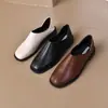 Sapatos Quadrados de Couro Estilo Moda de Nicho, Modelo Versátil para Todas as Estações Início da Primavera 2025, Sola Macia, Confortáveis, Versáteis para Uso Externo