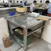 Separación Seco y Húmedo Mesa de Recolección de Sobras de Comida Mesa de Recolección de Sopas y Líquidos Mesa de Sobras de Arroz Desechos División de Mesas Residuo Restaurante