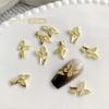 Chegada Nova 2024 Mini Borboleta de Luxo Leve Acessórios para Nail Art Feminino Prata Retrô Liga de Zinco Laço Diamante para Decoração de Unha