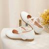 Sapatos Brancos de Couro para Meninas, Sapatos Versáteis com Solado Macio para Crianças, Sapatos de Velcrô com Flor e Solado Plano, Sapatos Mary Jane
