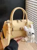 Bolsa de Gran Capacidad para Viajes Transfronterizos para Mujer Modelo Nuevo 2026 Bolso de Hombro de Moda de Gama Alta Bolso de Mano para Viajes Bolso Tipo Almohada