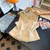 Seda de qualidade garantida e amiga da pele, reduz a idade, novo estilo de verão para mães, colete de outer wear versátil estilo chinês novo para mulheres, toque de alta qualidade