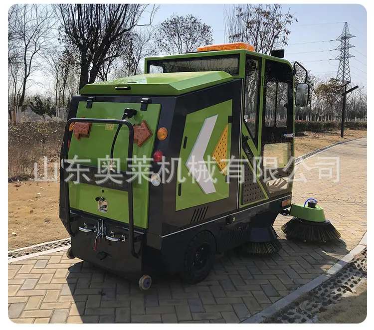 座驾式扫地车详情图 (11).jpg