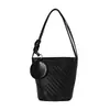 Elegante bolsa de padrão trançado retrô para mulheres, nova moda 2026, bolsa versátil de ombro, bolsa de ombro tipo balde para o dia a dia