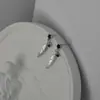 Aretes de Pluma Personalizados para Hombres y Mujeres, Aretes de Moda para Personas Trendy, Diseño Sencillo de Nicho, Aretes Elegantes y Exquisitos de Alta Gama para Mujeres