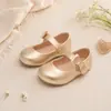 Zapatos pequeños de cuero ligeros y cómodos para niñas, para uso diario, fiestas escolares y salidas, color liso, de una sola tira, de corte bajo, estilo retro coreano