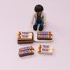 Resina Comida Juguete Caramelo Modelo Videojuego Colgante Accesorios Casa de Juego para Niños Galletas Mordisco de Chocolate Artificial