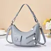 Bolso de Mujer 2025 Nuevo Estilo Gama Alta para Viajar Bolso Dumpling Versátil Bolso de Hombro Estilo Niche Sexy Bolso de Axila