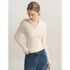 Suéter de punto blanco de cuello alto medio, estilo minimalista y de viejo dinero para mujer, sin costuras, corte ajustado, top pullover de manga larga para otoño