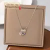 Colar de borla de diamante com esmalte de gota de luxo leve estilo francês microincrustado para mulheres, corrente de clavícula doce de dopamina da moda de alta qualidade