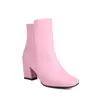 Botas curtas de couro estilo retrô bico chato europeias e americanas outono e inverno Botas de cavaleiro salto alto grosso botas de salto para vestido 40-50 botas de comércio exterior botas tamanho grande