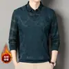 Camiseta de manga larga con cuello de camisa, forro polar cálido, diseño falso de dos piezas, nueva para otoño e invierno, para hombres de mediana edad, casual, con cabeza de tigre, traje de papá