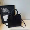 2025 Nueva Bolsa Tote de Invierno para Mujer Bolsa de Gran Capacidad Moda Simple Casual Cotidiana para Viajar Bolso Cruzado de Mano