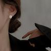 Pendientes de botón ovalados cóncavos y convexos redondos irregulares, elegantes, de moda 2023, con diseño de nicho para mujer.
