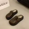 Pantuflas de Mujer con Hebilla Retro y Suela Gruesa de Punta Abierta, para Uso en Exteriores, Nuevo Estilo Otoño 2026, Modernas, Versátiles, Calidez con Felpa Adicional, Pantuflas Birkenstock