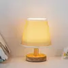 Lámpara de mesa de madera maciza vintage sala de estar mesa de centro dormitorio lámpara de mesita de noche diseñador escritorio de estudio sala de té luz ambiental Tie Jing Lian