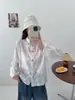 Camisa Blanca Elegante Artística Estilo Japonés con Cuello de Moneda y Encaje Floral Grande de Manga Larga para Mujer Otoño 2025 Top Casual